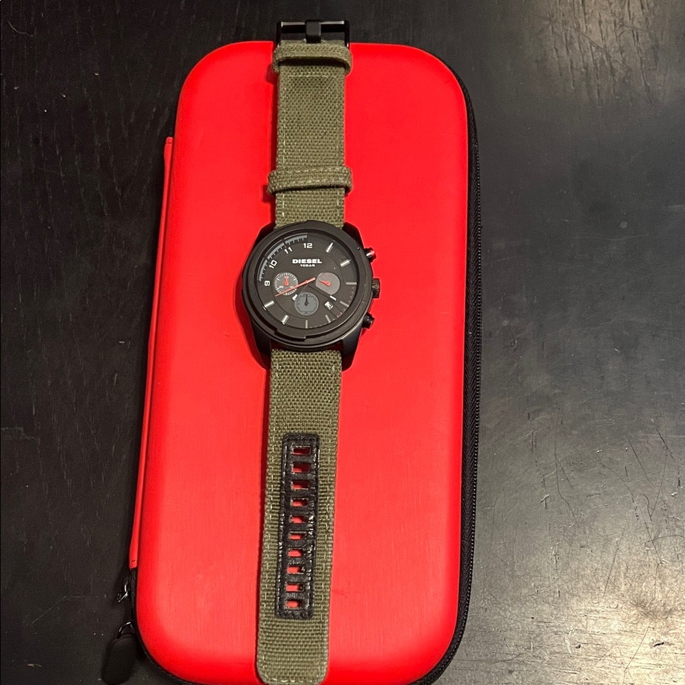 DIESEL MILITARY BLACK OPS WATCH WATER RESISTANT WITH HEAVY DUTY PARACORD BAND